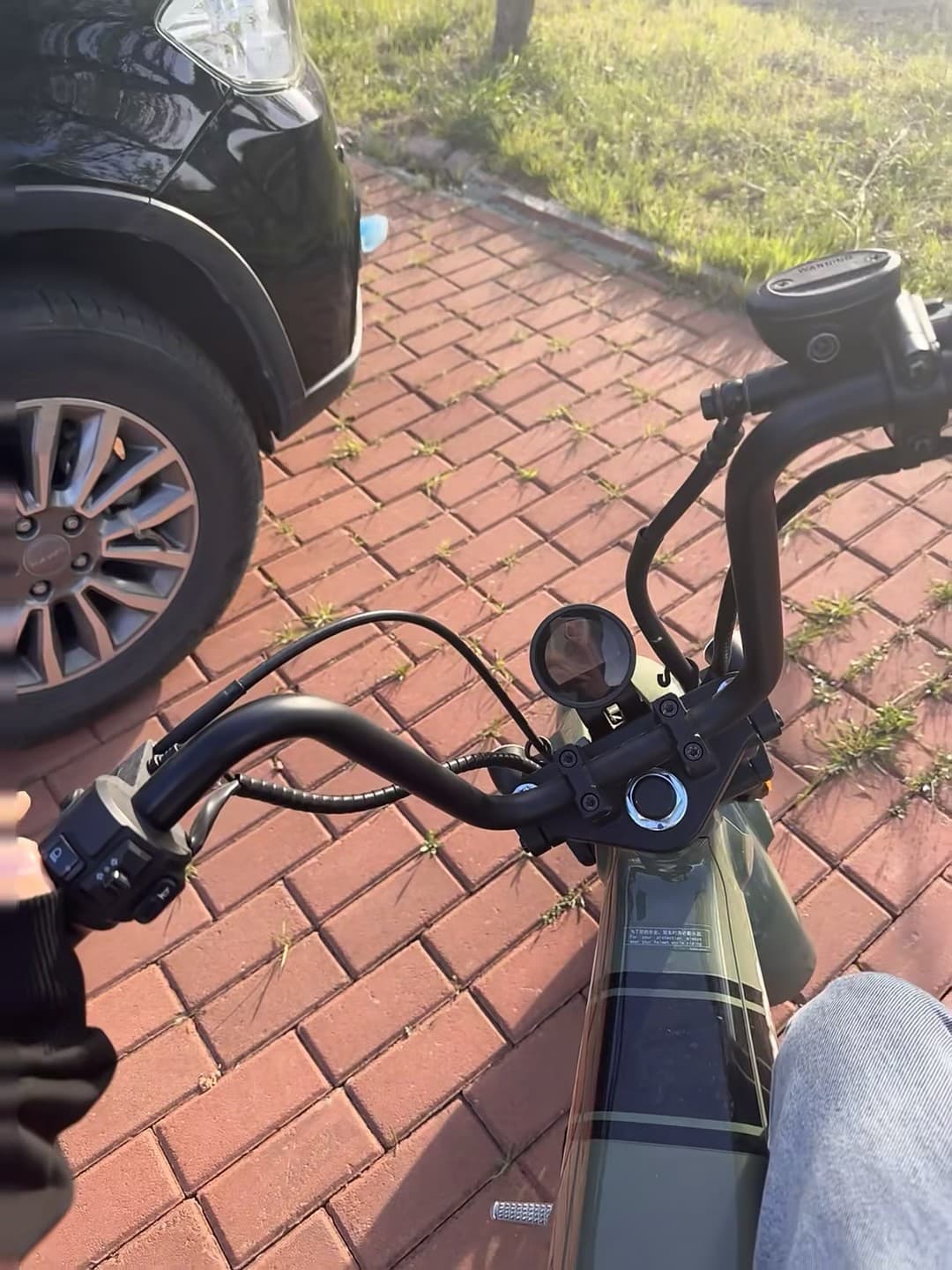 通勤新宠：电车+阳光=今日份小确幸 🌞封面图