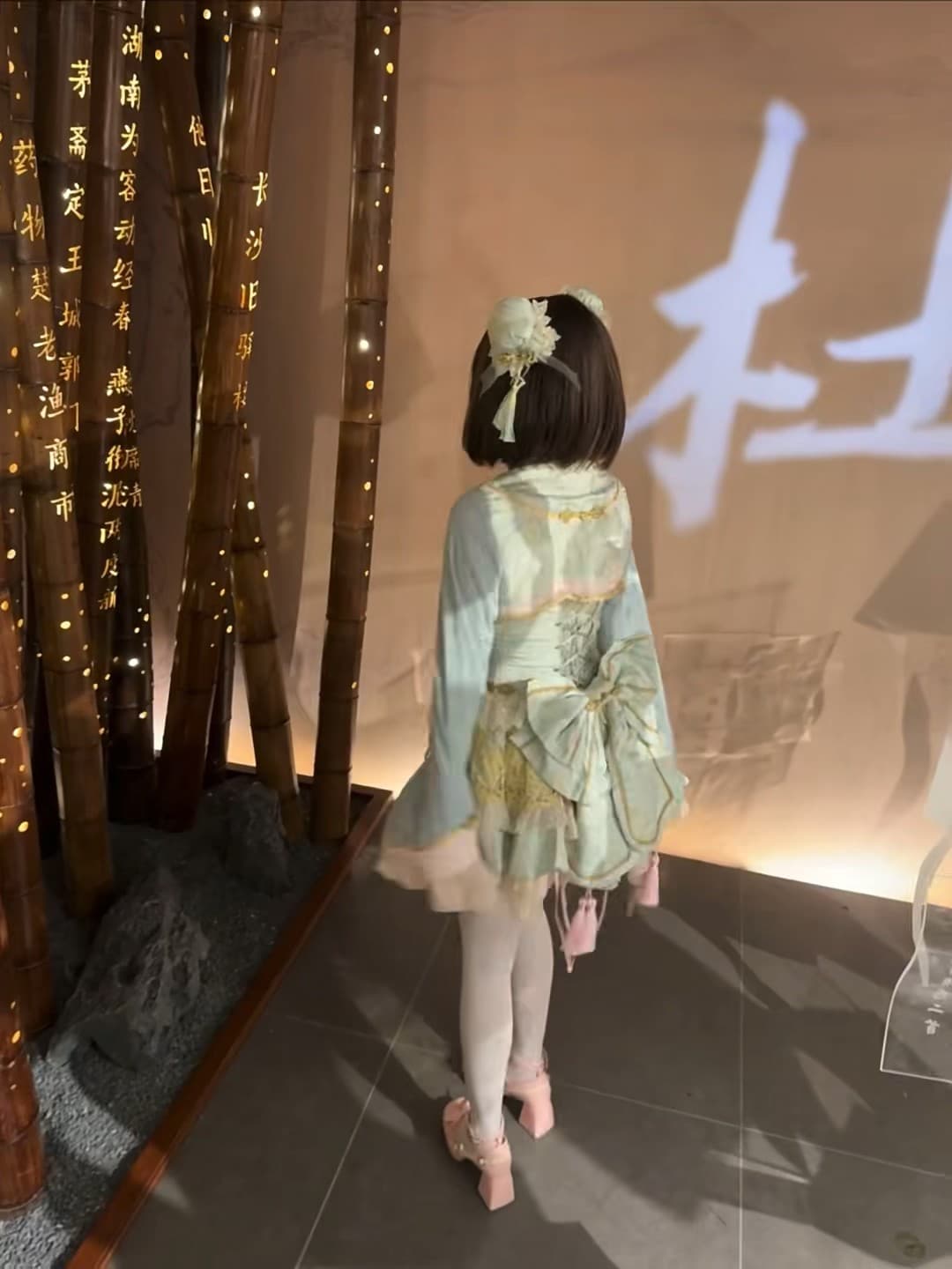 今天在City Museum的竹林展区被这个小可爱萌化了～封面图