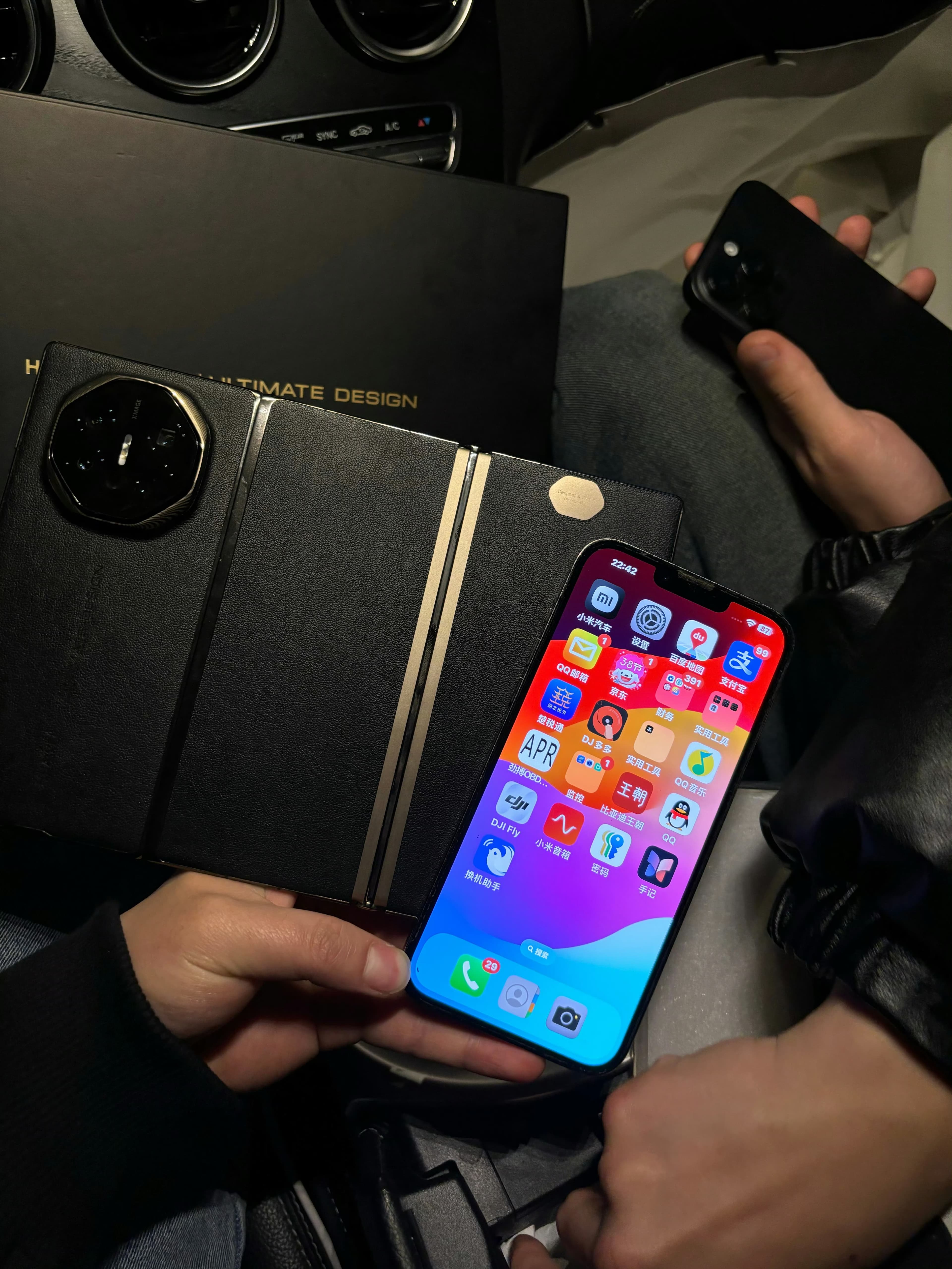 等咖啡的功夫拆了个新玩具封面图