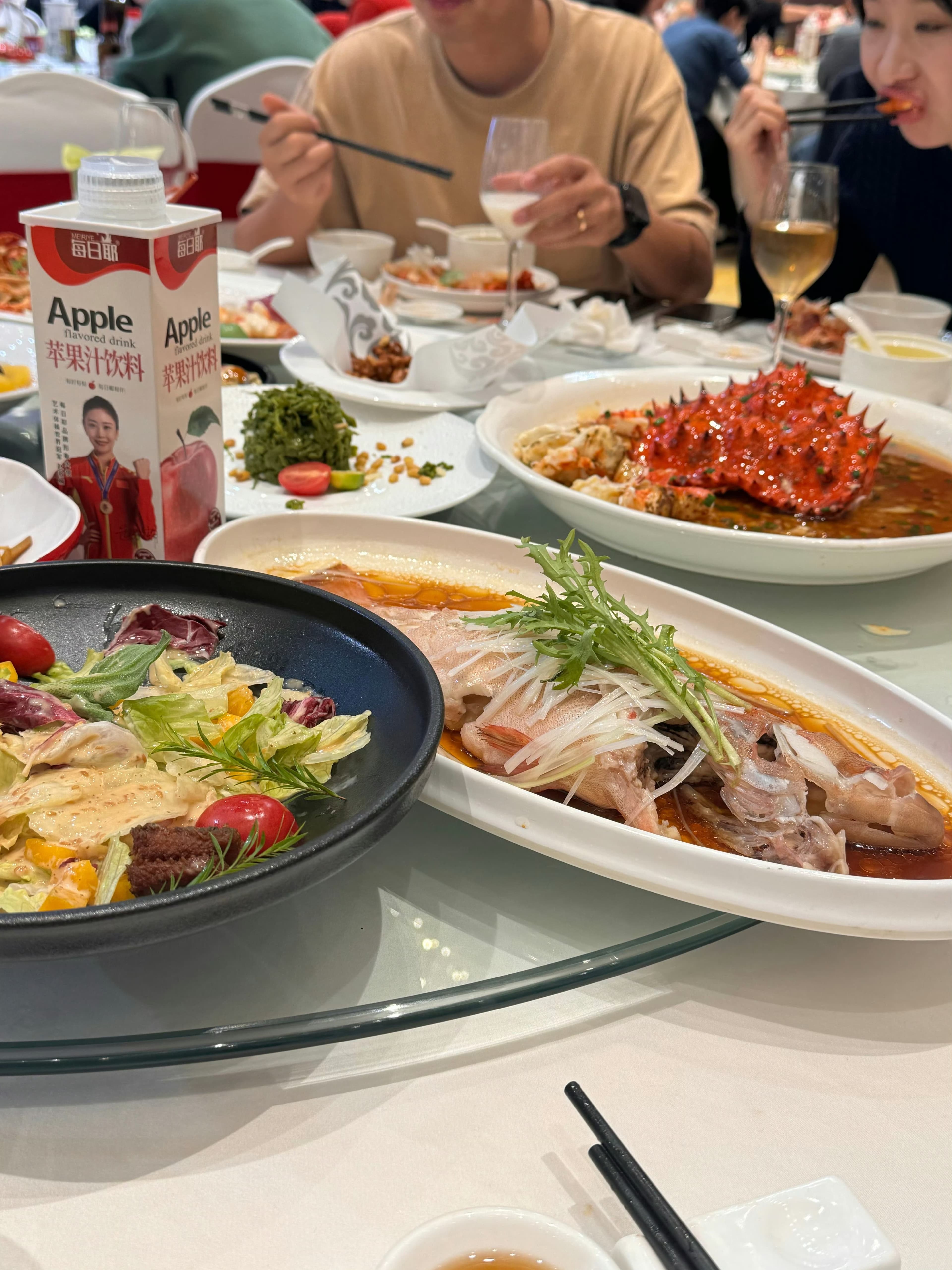 难得凑一桌吃顿好的封面图