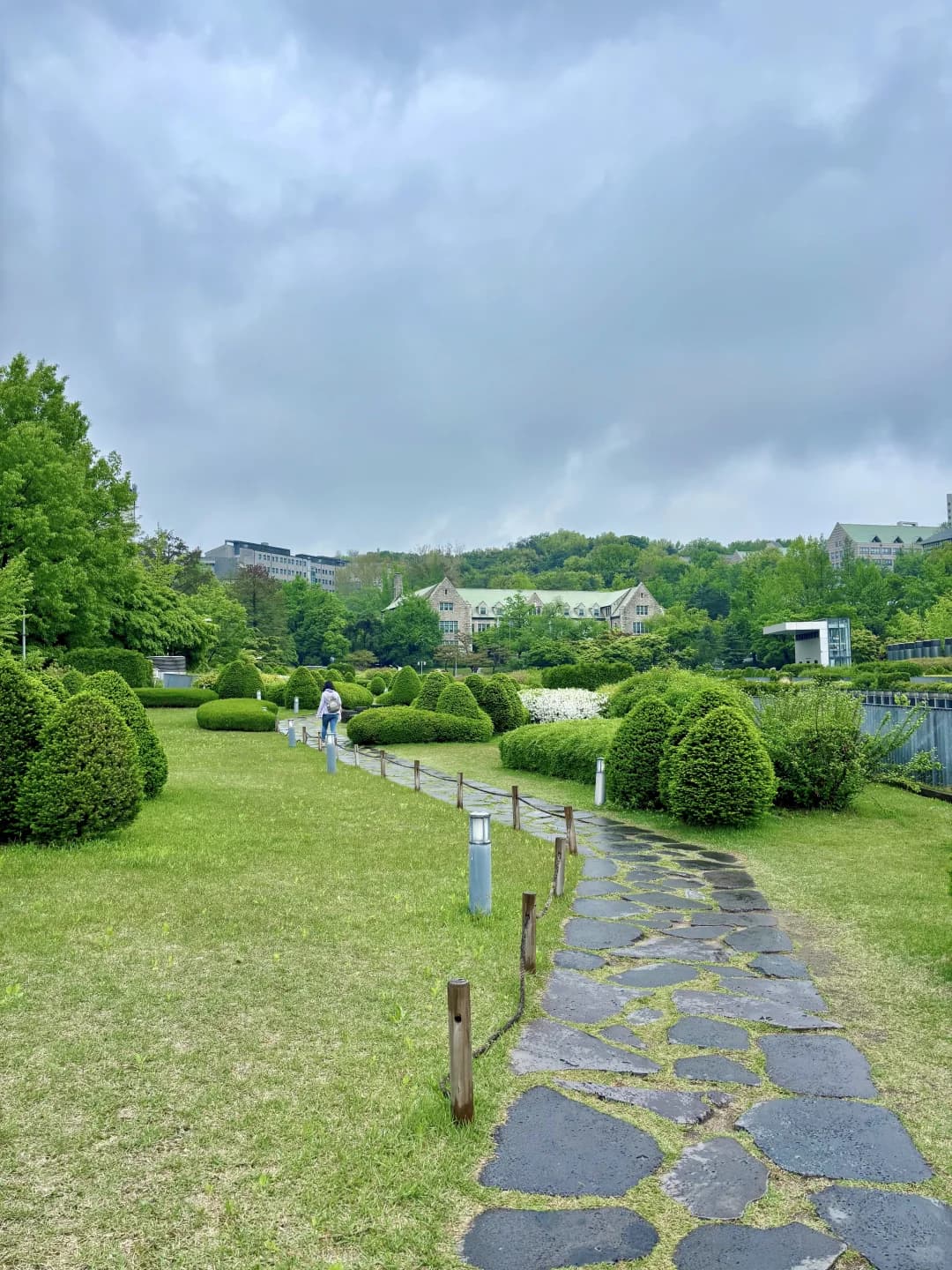 首尔梨花女子大学，比网红景点好逛还出片封面图