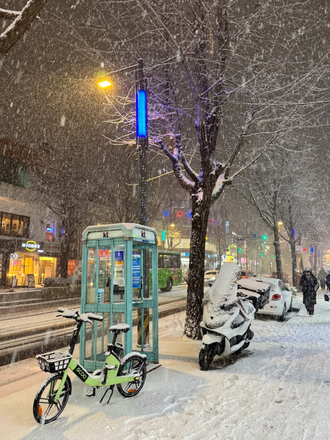 🇰🇷首尔初雪！！一秒都不用剪路上自带bgm！！封面图
