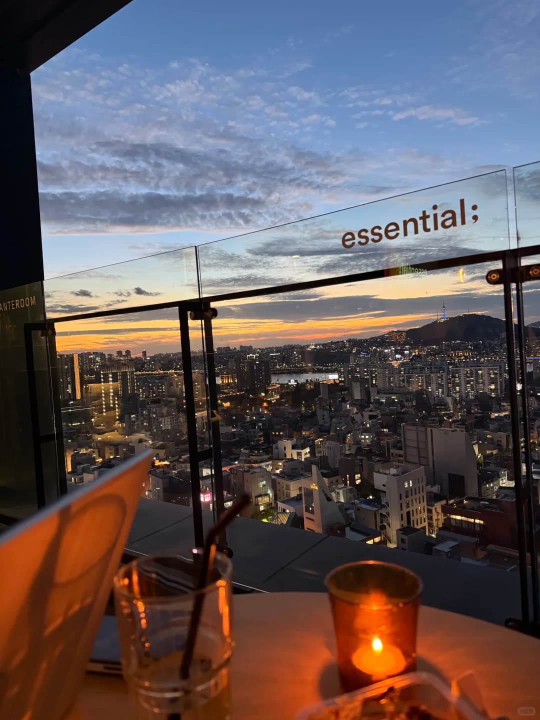 韩国 夜景 汉江咖啡厅&BAR 日落汉江夜景封面图