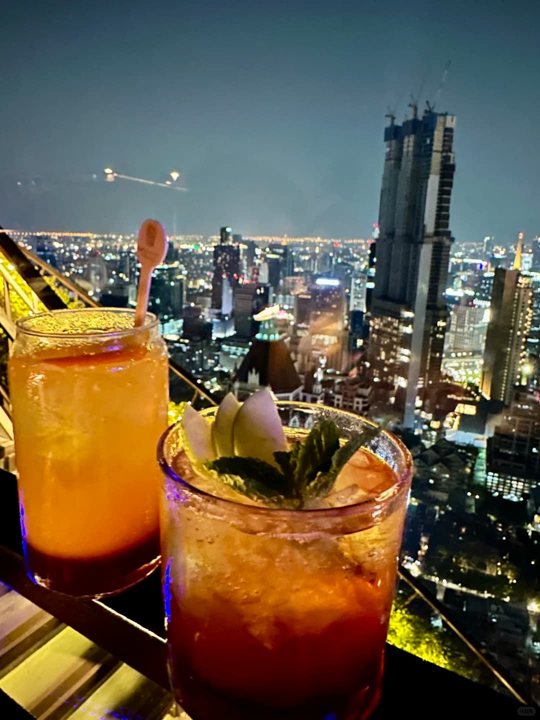 曼谷🇹🇭|亚洲第一的skybar🍸封面图