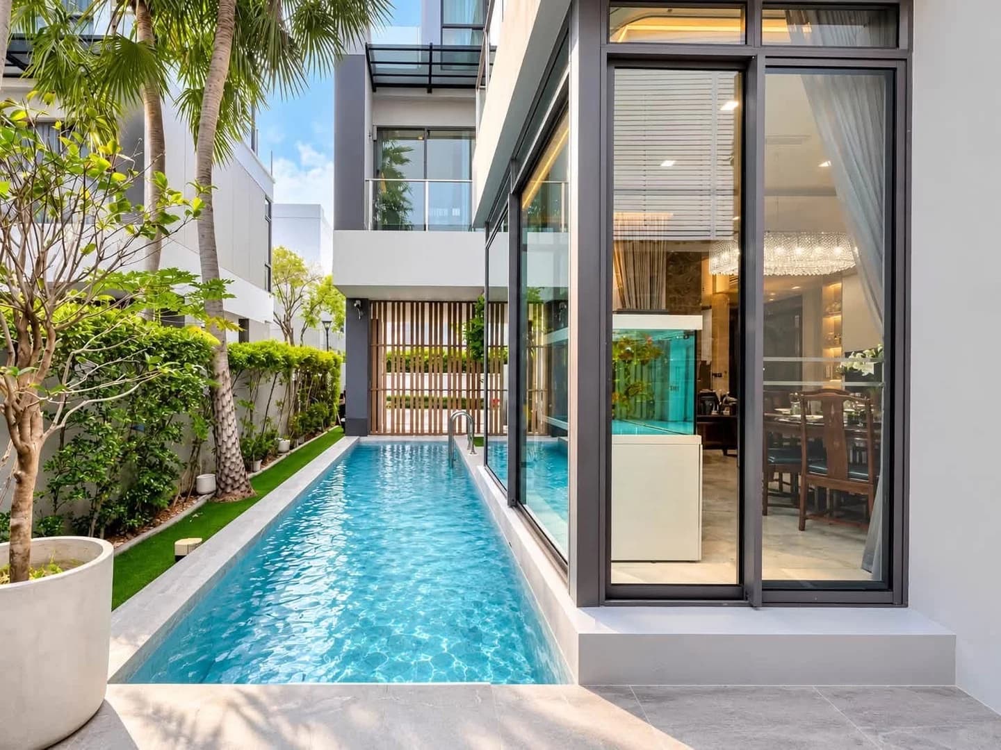 Private pool villa house in Bangkok封面图