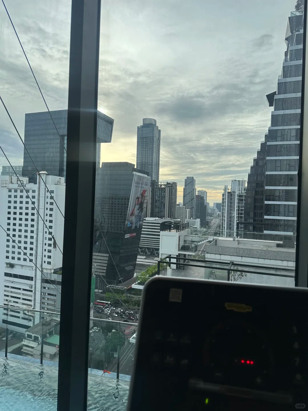 中央rama9位置好 就是太吵了封面图