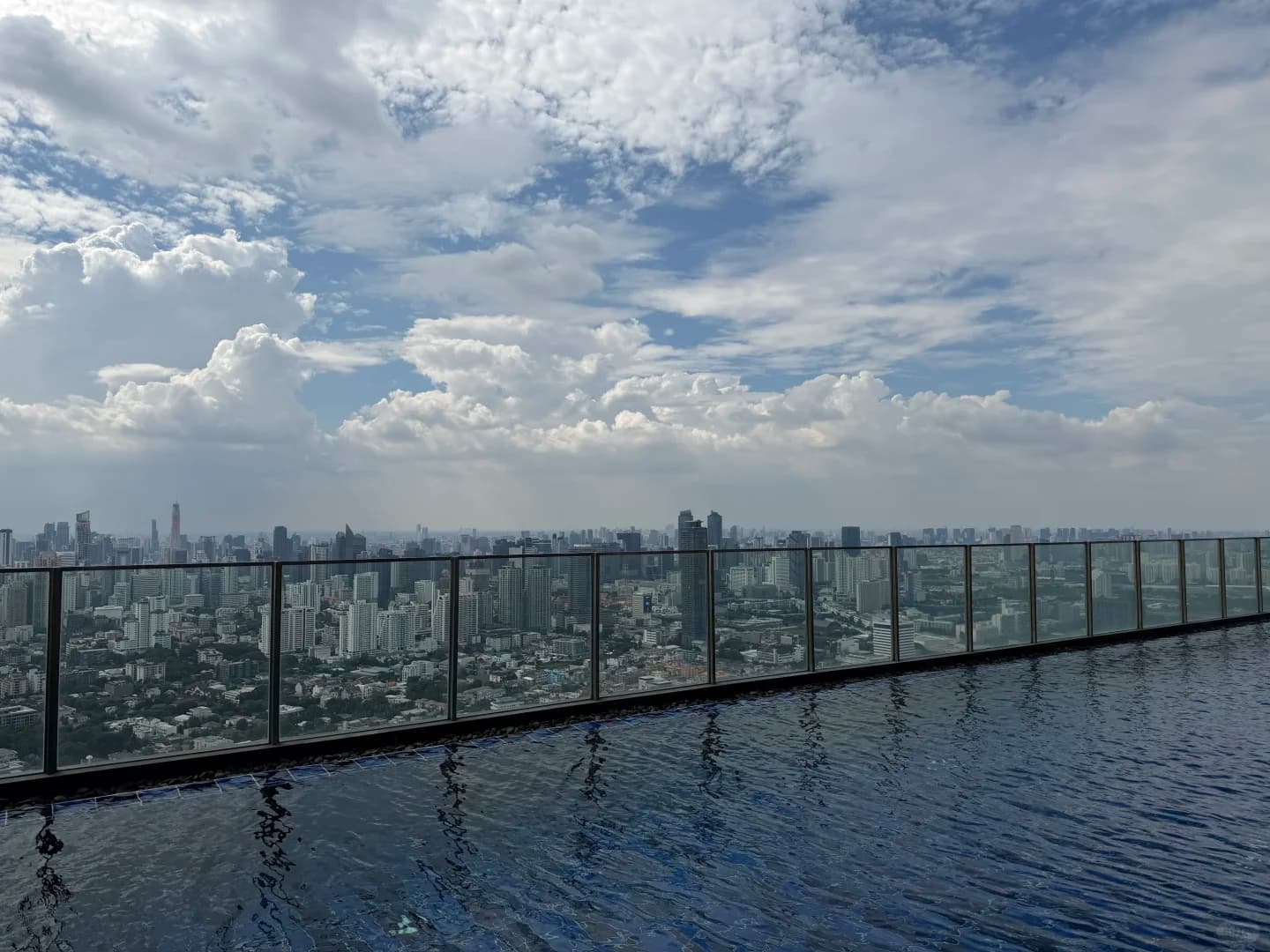 停更许久✨ 在🇹🇭曼谷提了新house🏠🥳封面图