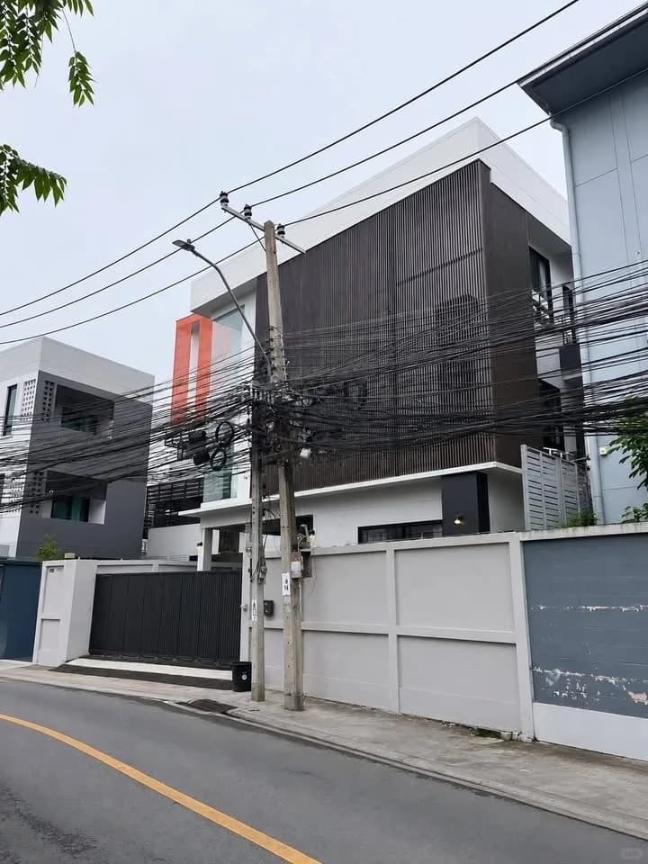 曼谷辉煌Sam Sen Nok独栋别墅出租封面图