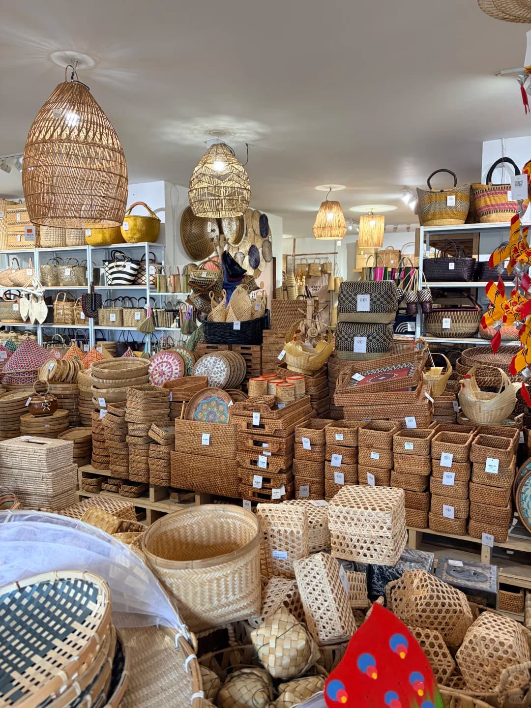 芭提雅宝藏竹编店！满屋原木风太治愈了 🧺封面图