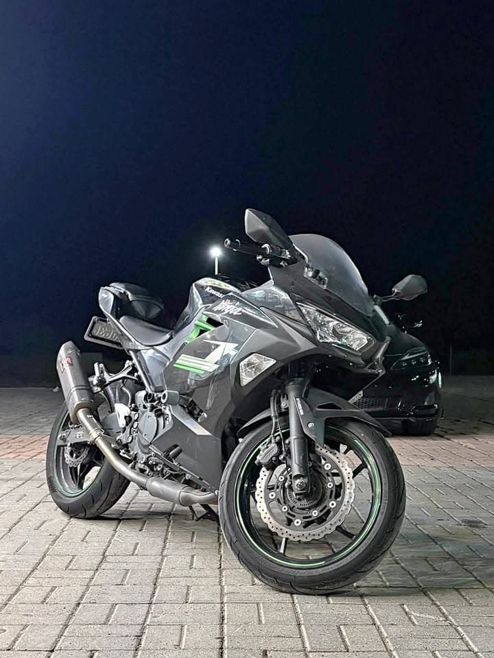 川崎忍者400 2022封面图