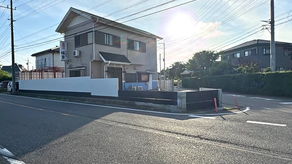 带院子和办公空间出租的房子封面图