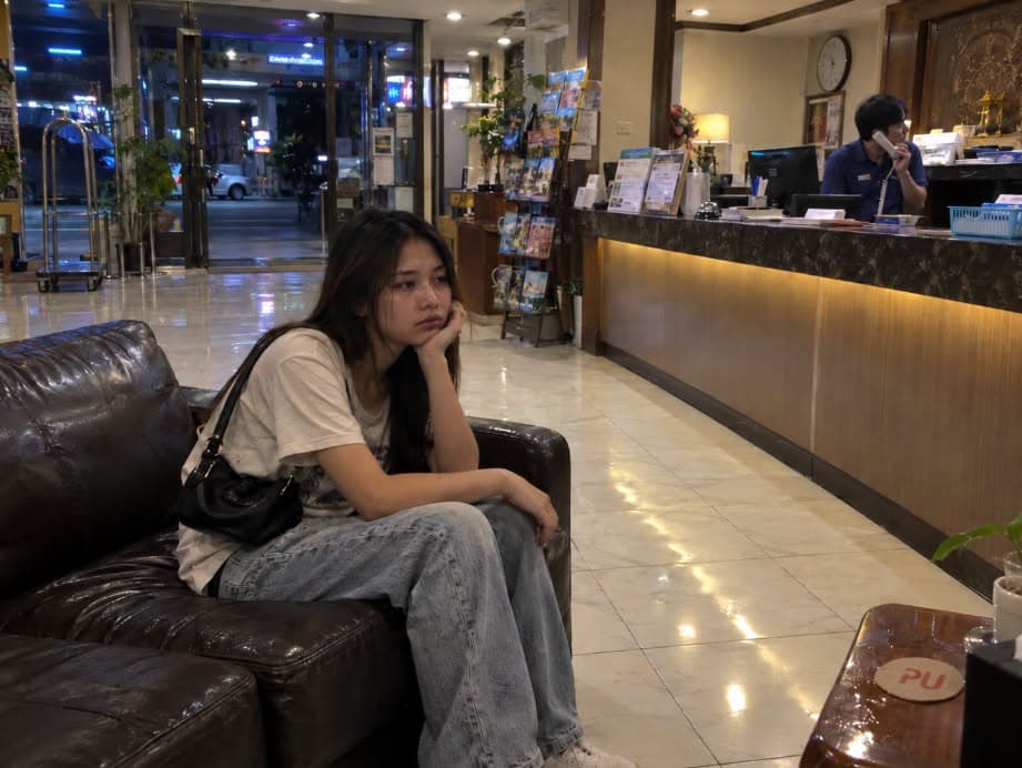 凌晨六点的芭提雅：为了拿回身份证，她成了酒店官僚主义的“人质”封面图
