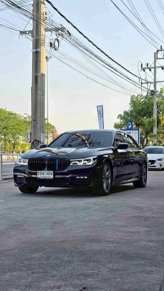 2019款宝马730Ld M Sport柴油版，3.0T 265马力顶配，含全景天窗及空气悬架封面图