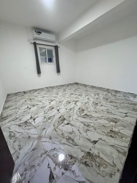阿布扎比Al Moroor印度学校旁精装公寓，拎包入住含停车位封面图