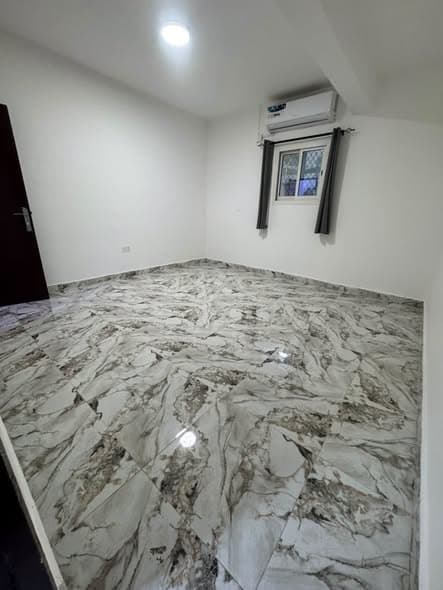 穆鲁尔印度学校附近Studio公寓出租，月租2800迪拉姆含免费停车，随时入住封面图