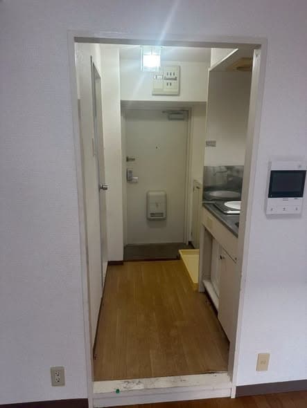距神户三宫站步行9分钟，月租4.6万日元，无需保证人，欢迎外国人入住封面图
