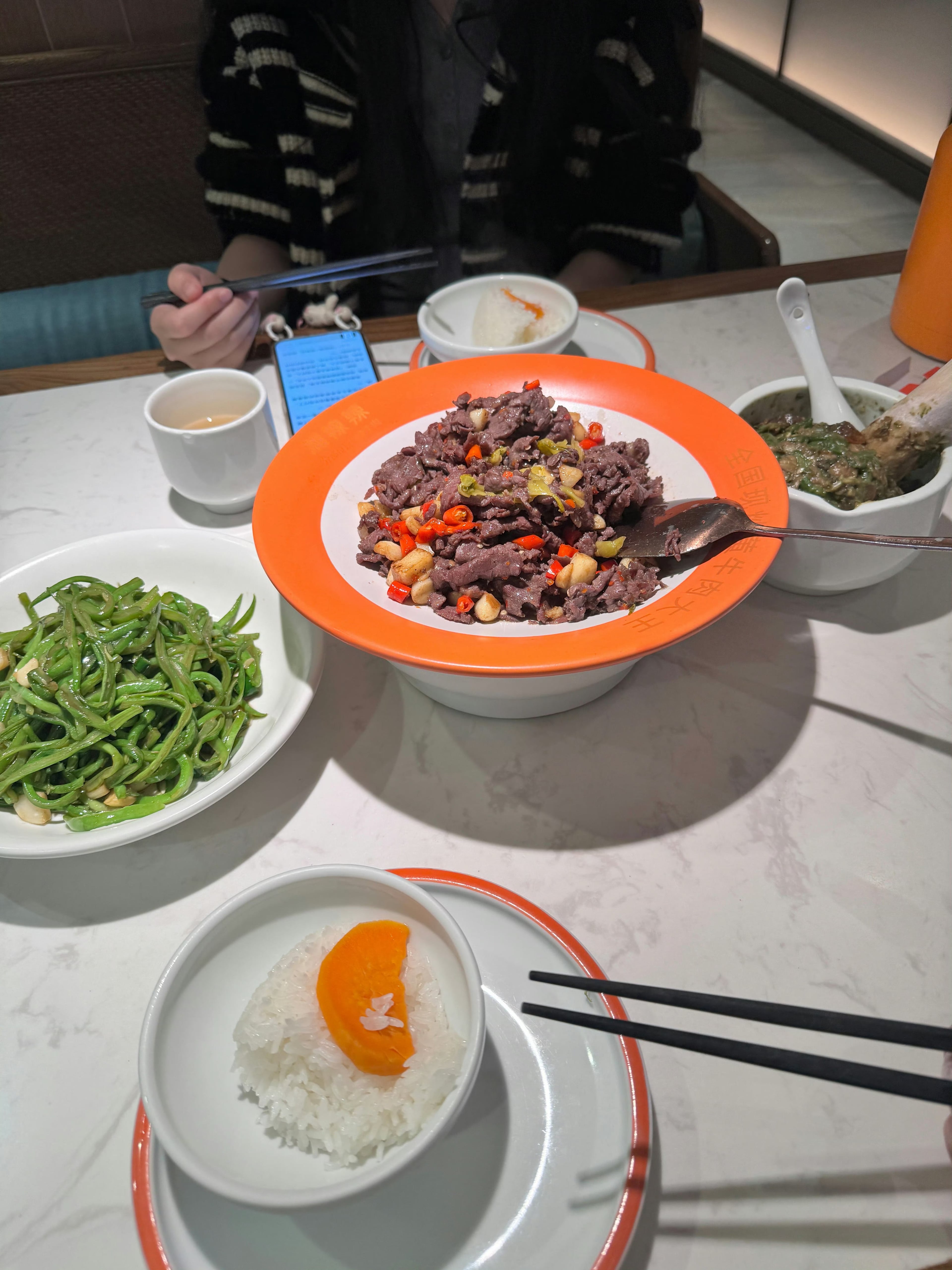 在纽约吃上这口湖南牛肉，我宣布它是我今年最幸福的顿饭！