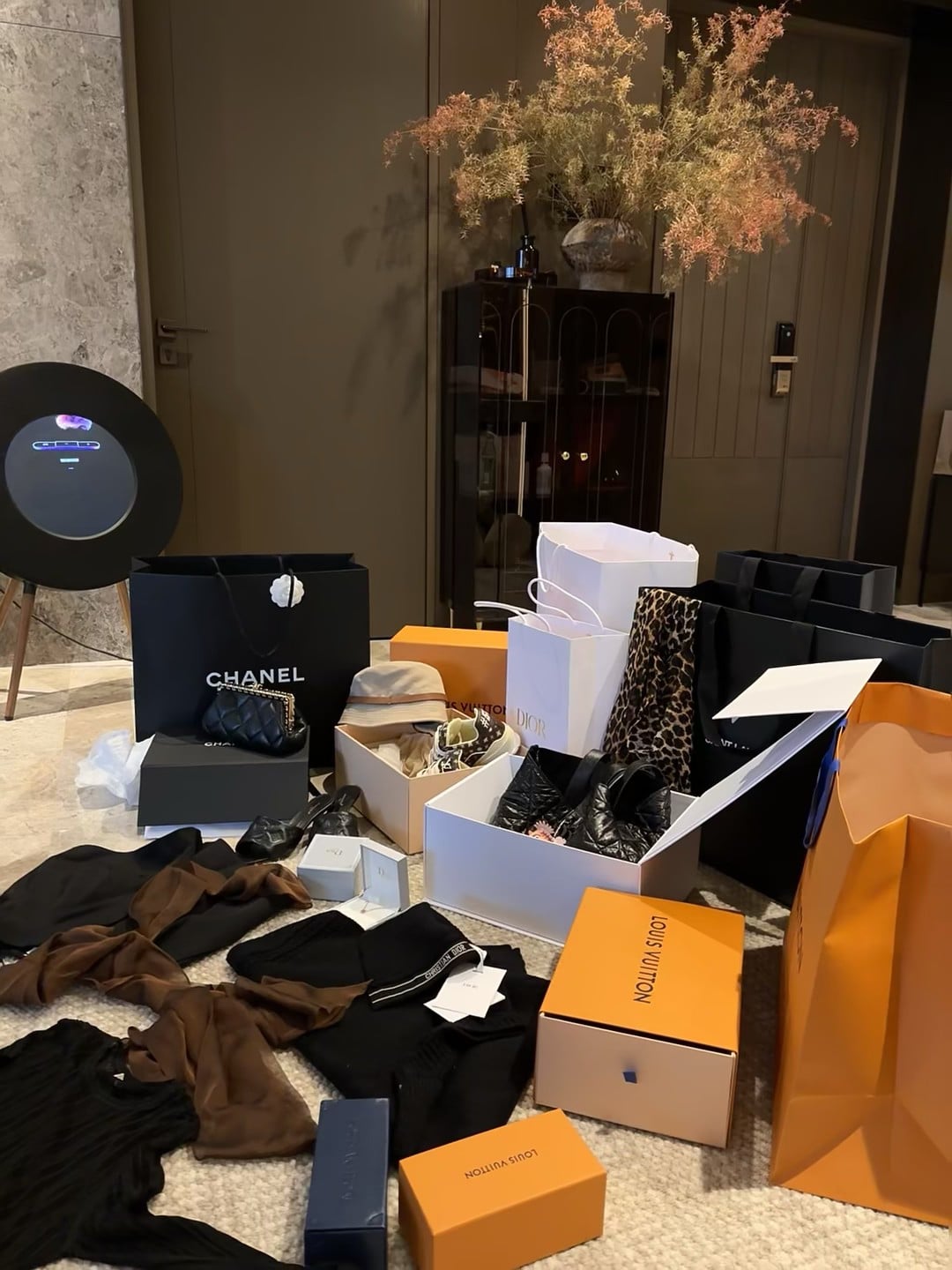 刚拆完今天最后一波快递…黑五之后的平静期果然最危险