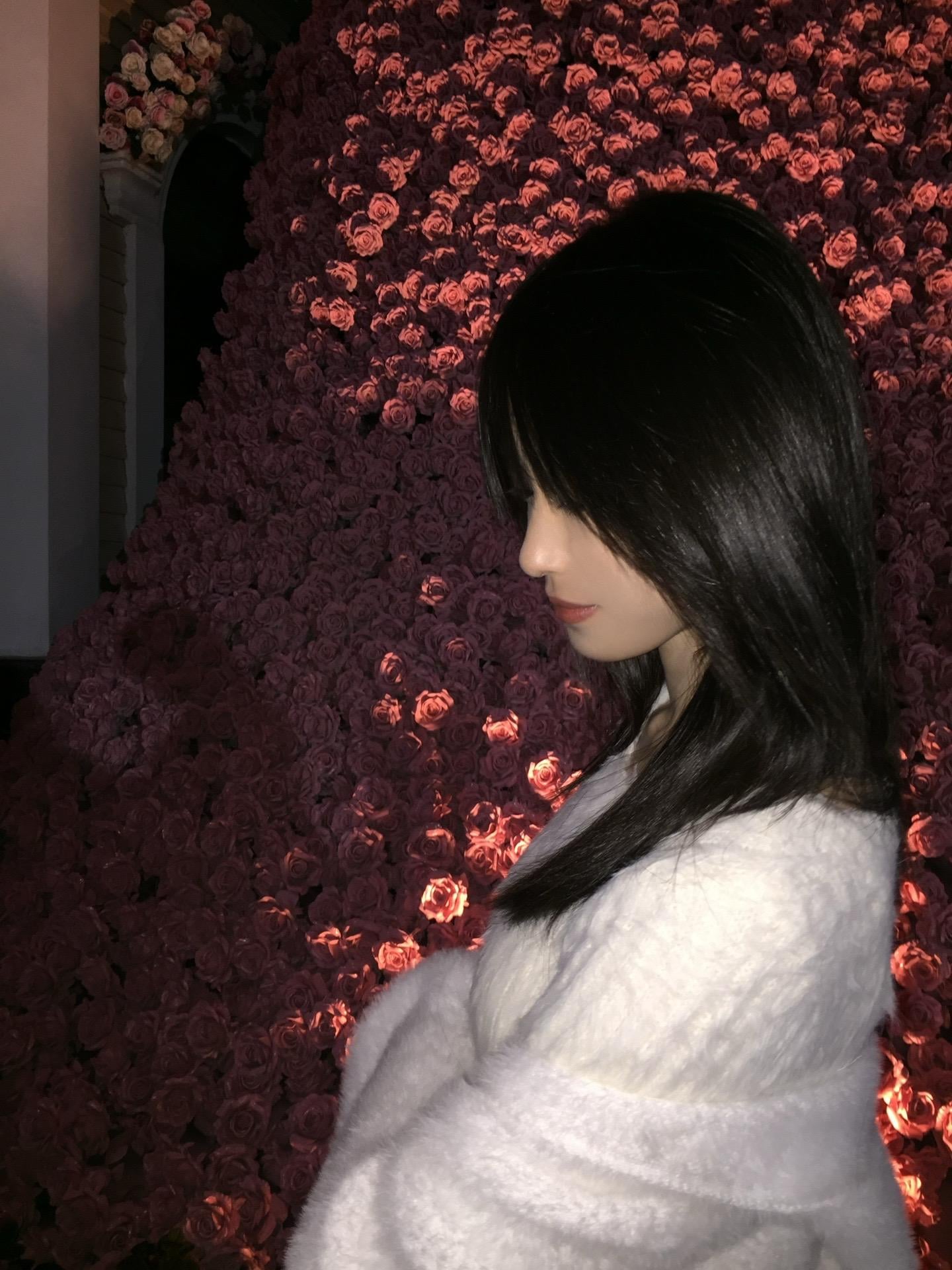 参加朋友婚礼，坠入满墙玫瑰🌹