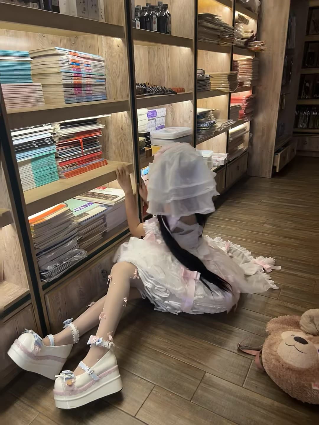 书架边的魔法时刻✨封面图