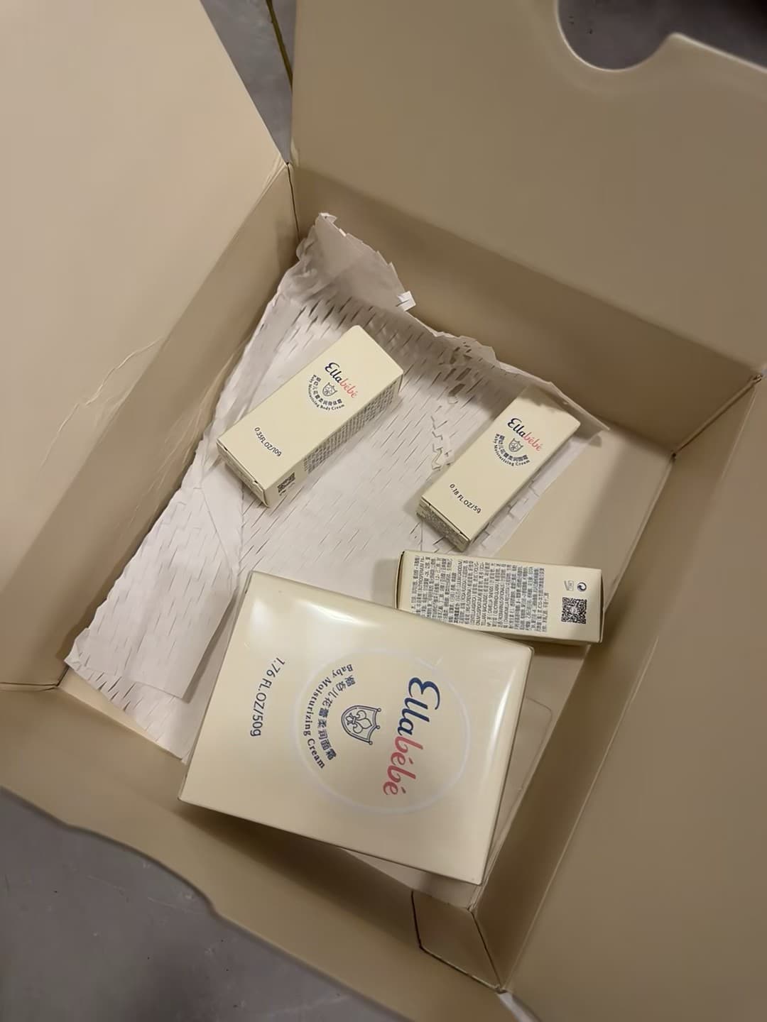 开箱日常|新到的婴儿霜,连纸盒都像被温柔对待封面图