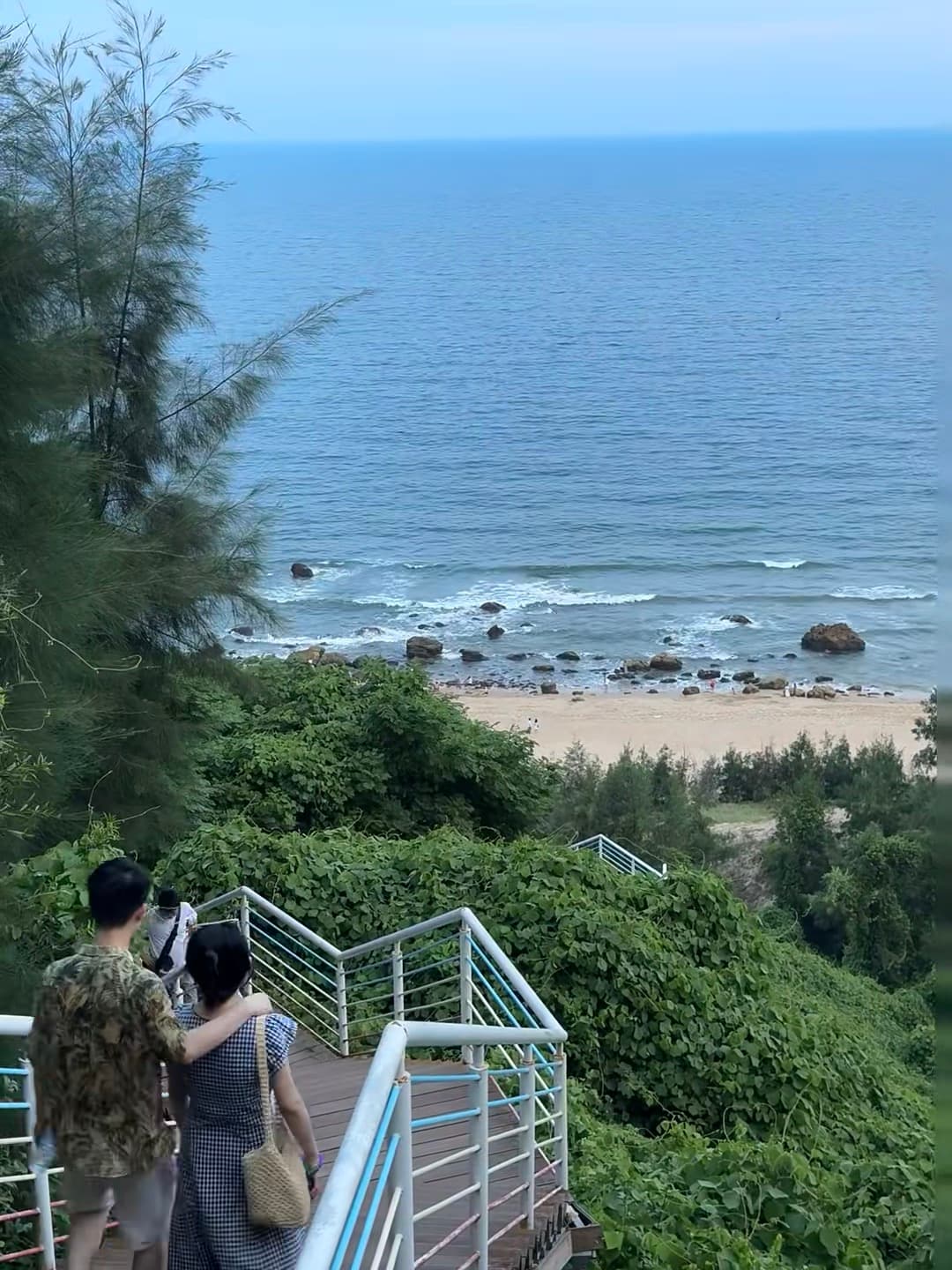 海边木栈道偶遇的黄昏,连风都带着咸味儿~封面图