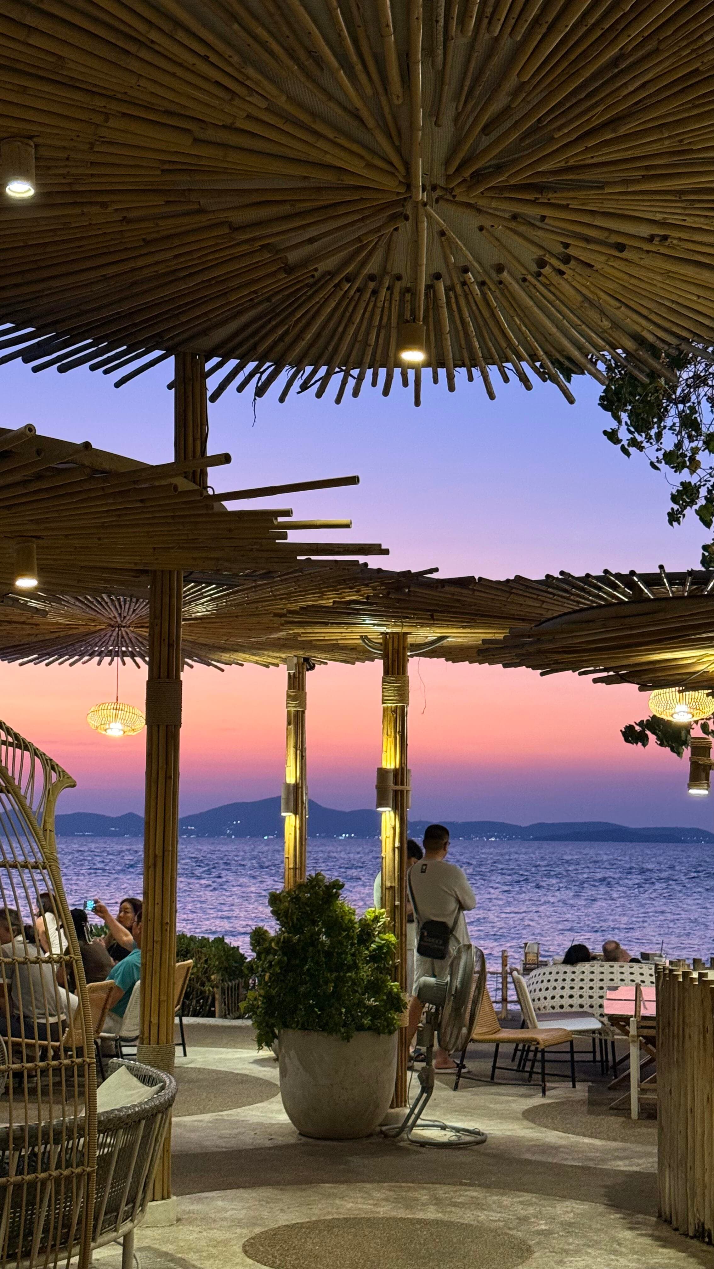 🏝️芭提雅最美蓝调悬崖落日餐厅🌇封面图